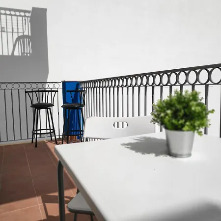 Spacious & Sunny Apartment By Timelystay 阿尔热祖尔